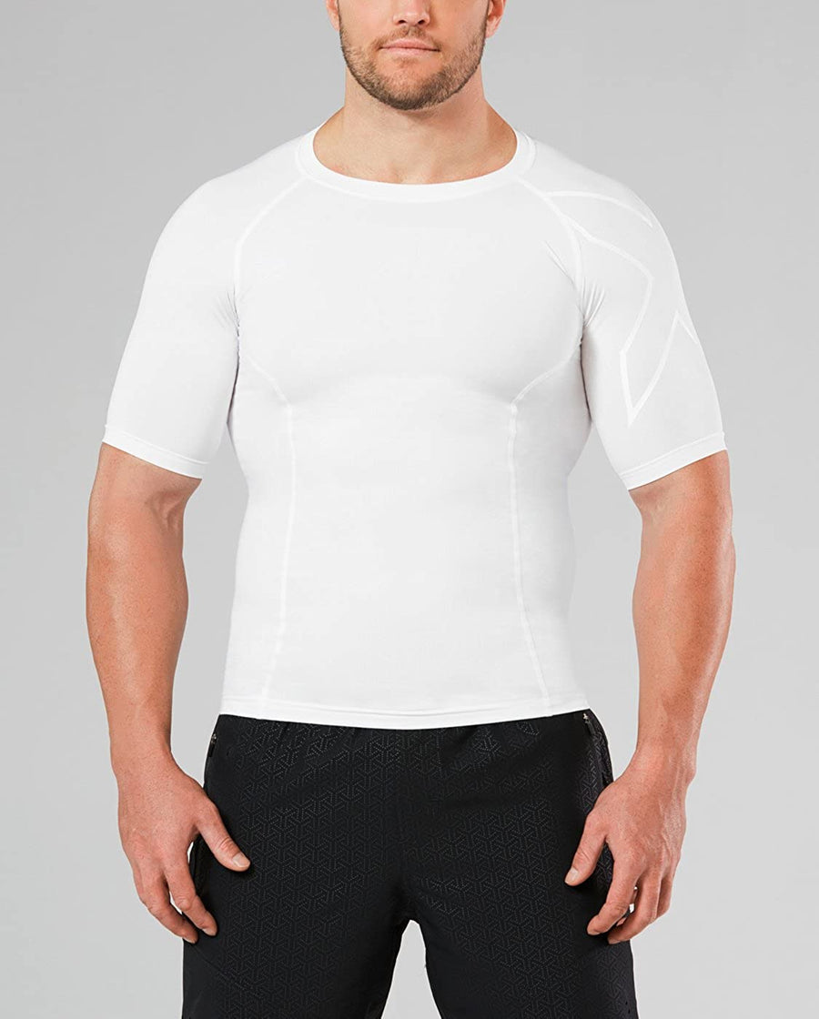 Pánské kompresní triko s krátkým rukávem 2XU CORE v limitované bílé barvě
