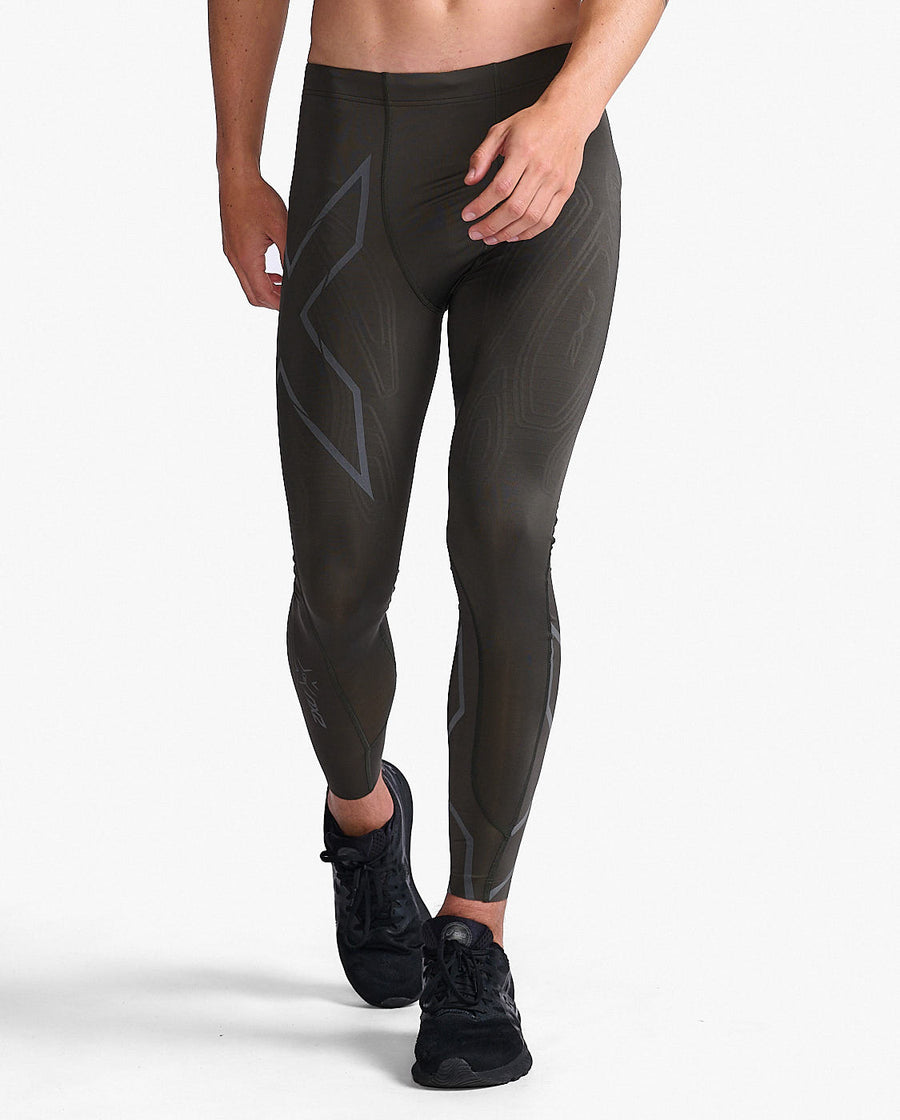 Męskie spodnie kompresyjne do biegania w limitowanej edycji kurkumy w kolorze 2XU LIGHT SPEED